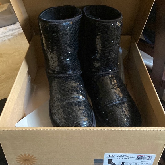 Ugg sparkle boots - Picture 2 of 5
